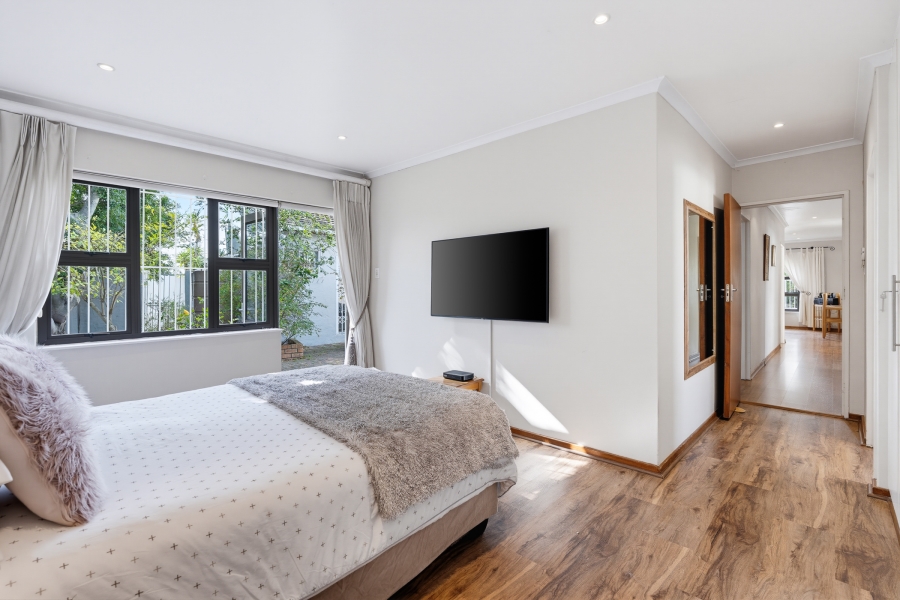 4 Bedroom Property for Sale in Edgemead Western Cape